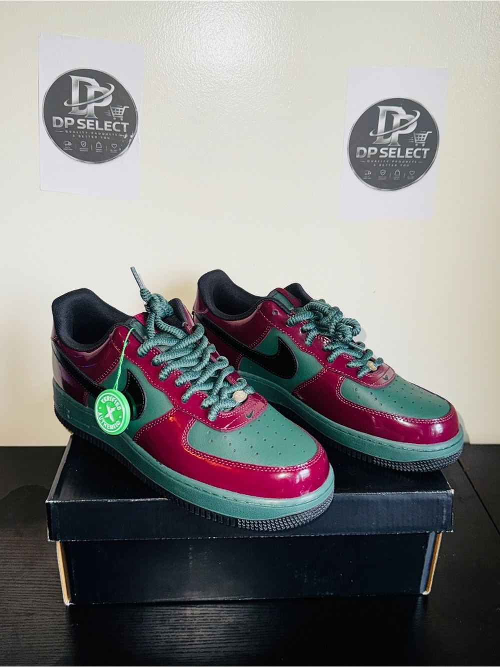 Nike Men’s Low-Top Sneakers — Burgundy & Teal
